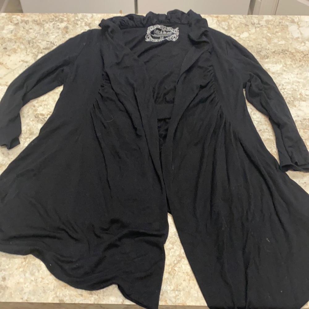 A Pea in the Pod maternity cardigan little ruffle but lays flat around neck